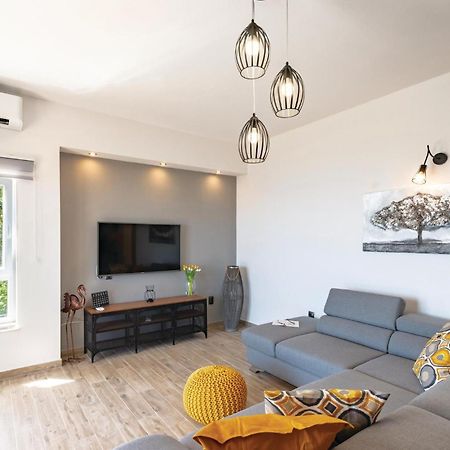 Nice Apartment In Orebic With House Sea View Esterno foto