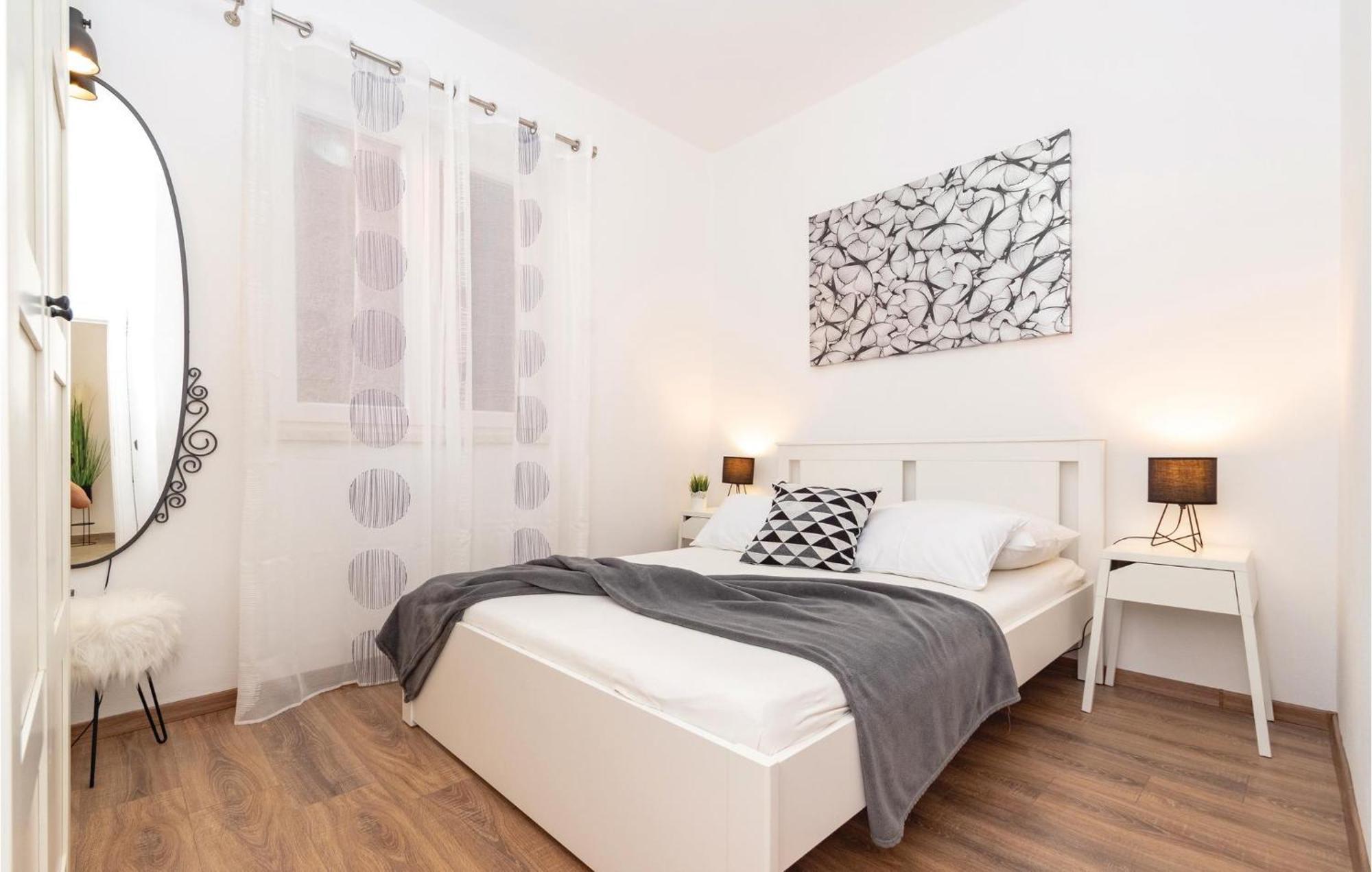 Nice Apartment In Orebic With House Sea View Esterno foto